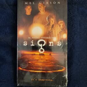 New Sealed 2002 Signs VHS Mel Gibson M. Night Shyamalan Joaquin Phoenix